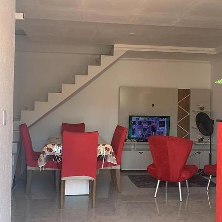 Apartamento Duplex Mobiliado Em Sao Pedro Da Aldeia Exterior photo